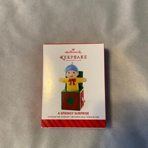 Hallmark a springy surprise elf Jack in the box keepsake 2014 NIB ornament